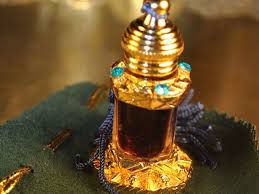 WHITE MUSK ATTAR