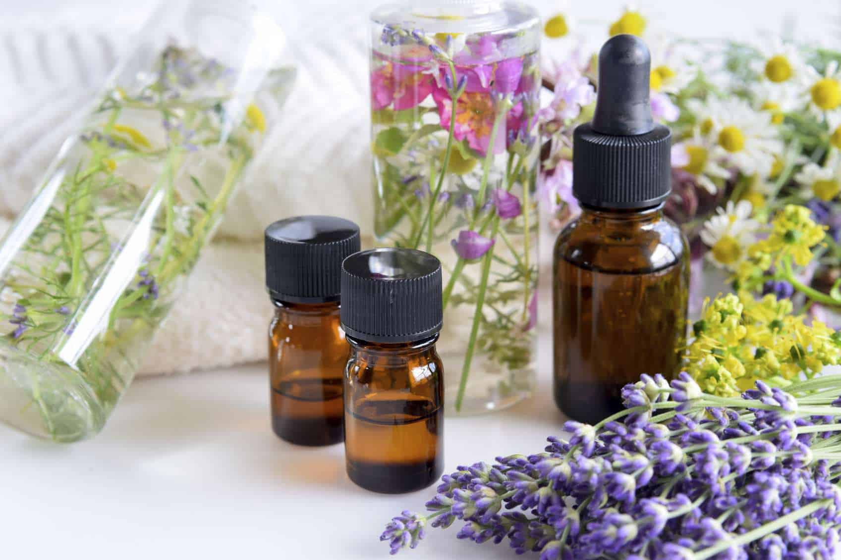 Why do Many Customers choose MEENA PERFUMERY Oils Compnay?