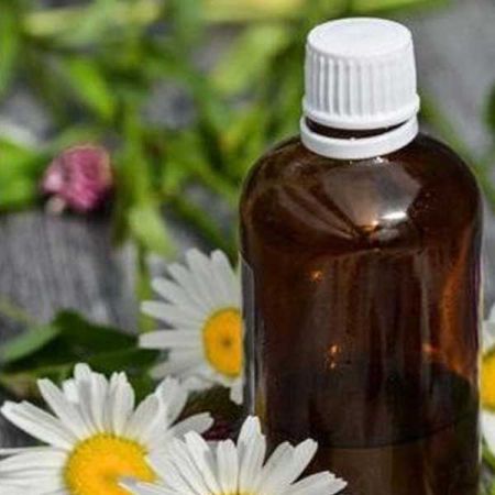 CHAMOMILE GERMAN OIL